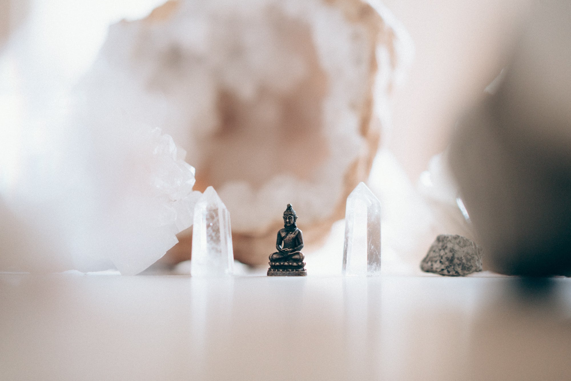 Introduction to meditation with crystals for kids